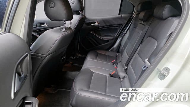 Mercedes-Benz GLA-класс X156 GLA200 d, 2017 12