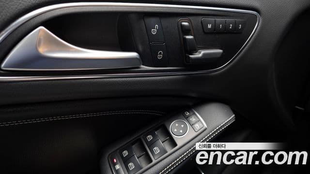 Mercedes-Benz GLA-класс X156 GLA200 d, 2017 17