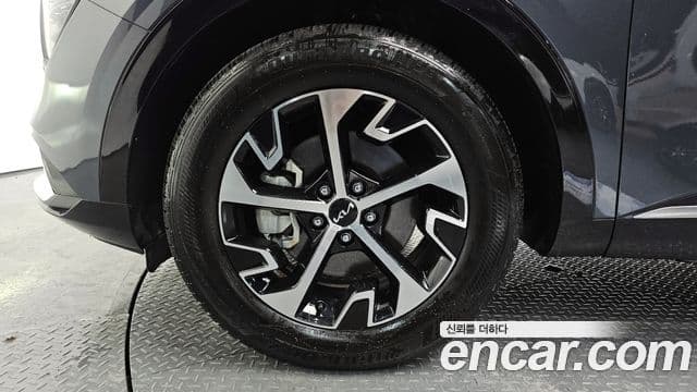 Kia Sportage 5세대 гибрид Signature 2WD, 2022 все фото