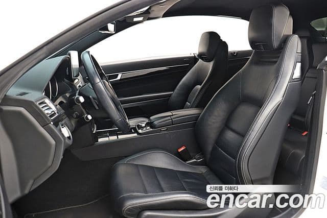 Mercedes-Benz E-класс W212 E200 кабриолет, 2016 7