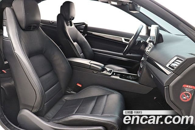 Mercedes-Benz E-класс W212 E200 кабриолет, 2016 9