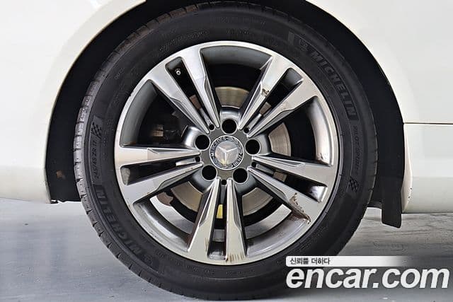 Mercedes-Benz E-класс W212 E200 кабриолет, 2016 19