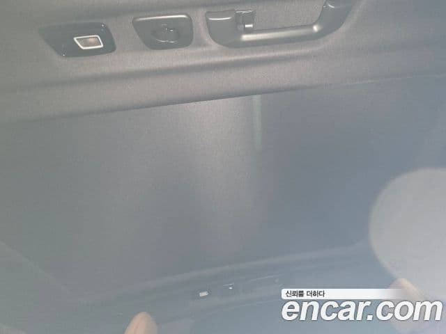 Volvo XC60 2세대 B5 Ultimate Bright, 2023 11