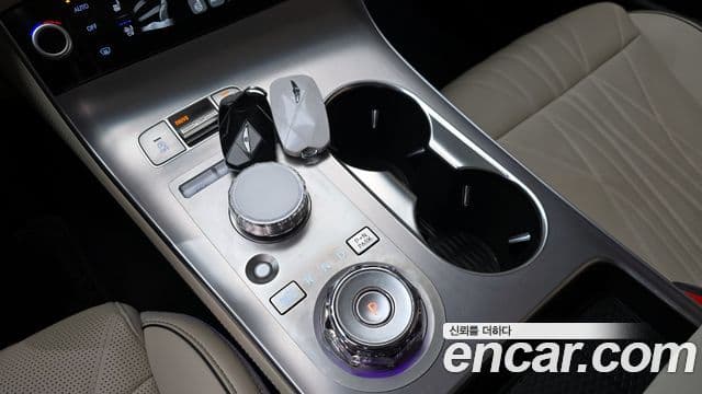 Genesis GV70, 2025 9