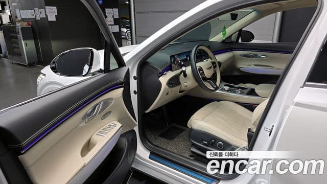 Genesis GV70, 2025 11