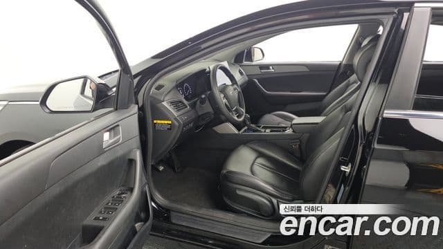 Hyundai LF Sonata Modern, 2015 10