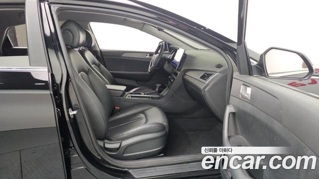 Hyundai LF Sonata Modern, 2015 17