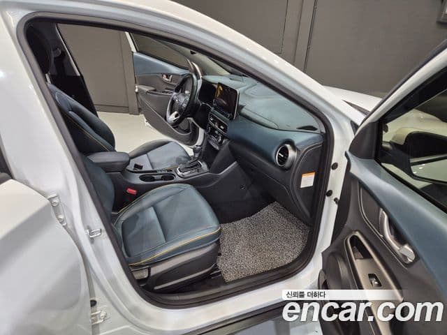 Hyundai Kona гибрид Special, 2020 17