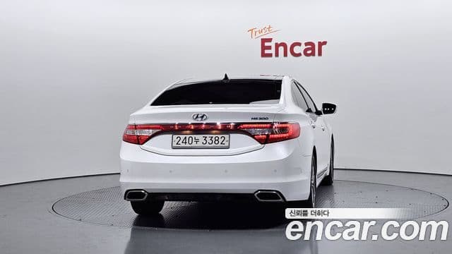 Hyundai Grandeur HG Modern, 2015 4