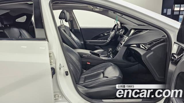 Hyundai Grandeur HG Modern, 2015 10