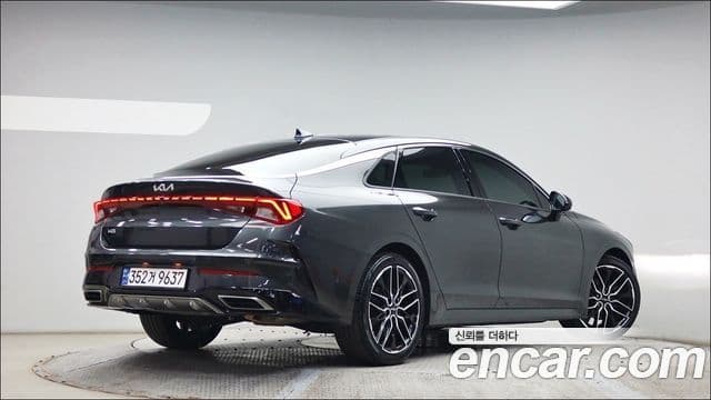 Kia K5 3세대 Signature, 2023 2
