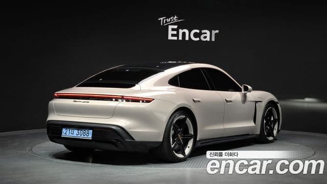 Porsche 타이칸 GTS, 2023 2