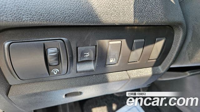 Renault Korea(Samsung) 뉴SM3 SE чёрный, 2011 14