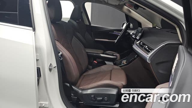 BMW 2시리즈 active 투어러 (U06) 220i M Sport Design, 2025 10