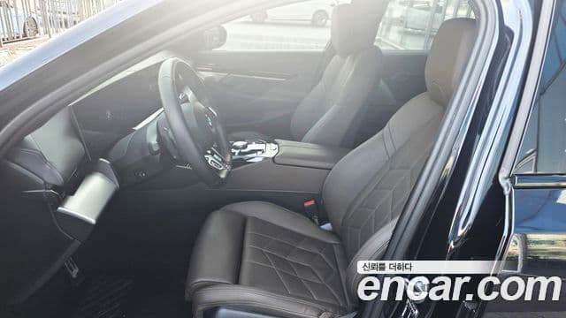 BMW 5시리즈 (G60) 520i M Sport, 2024 6