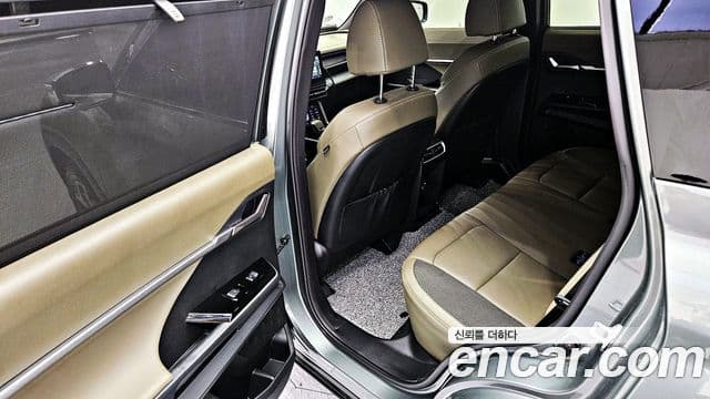 KG모빌리티(SsangYong) Torres T7, 2024 11