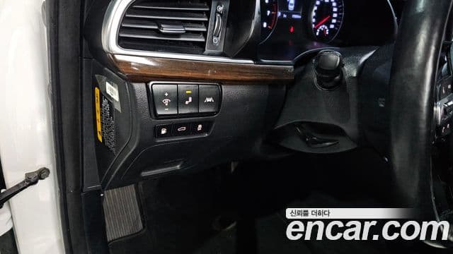 Kia All New K7 Noblesse, 2019 16