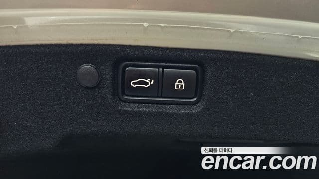 Kia All New K7 Noblesse, 2019 19