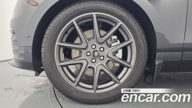 Land Rover Range Rover Velar 3.0 P400 Dynamic HSE, 2025 9