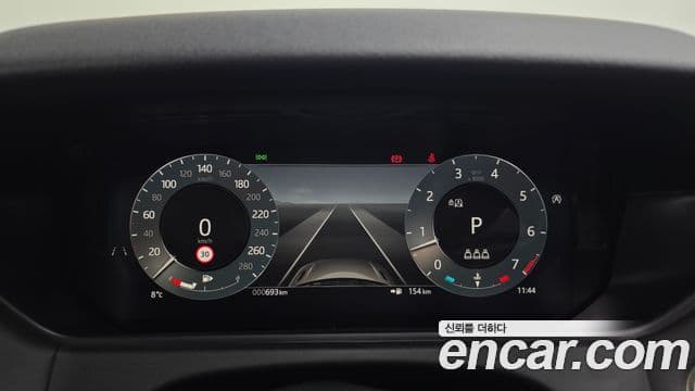 Land Rover Range Rover Velar 3.0 P400 Dynamic HSE, 2025 12