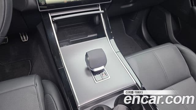 Land Rover Range Rover Velar 3.0 P400 Dynamic HSE, 2025 17