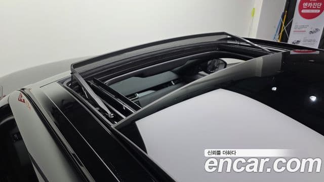 Land Rover Range Rover Velar 3.0 P400 Dynamic HSE, 2025 19