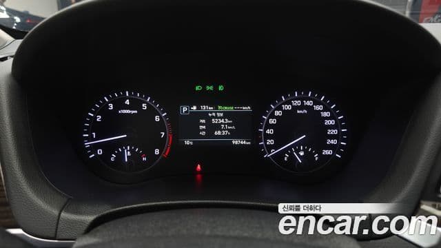 Genesis G80 Premium Luxury, 2017 8