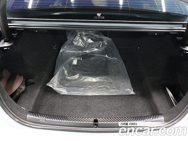 BMW 5시리즈 (G60) 520i M Sport, 2024 все фото