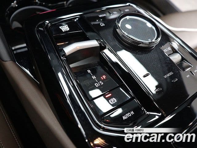 BMW 5시리즈 (G60) 520i M Sport, 2024 9