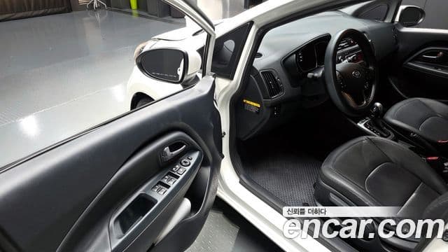 Kia The / новый New Pride Trendy, 2015 11