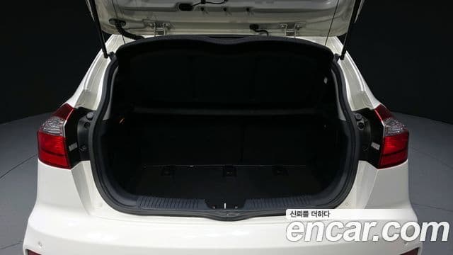 Kia The / новый New Pride Trendy, 2015 19