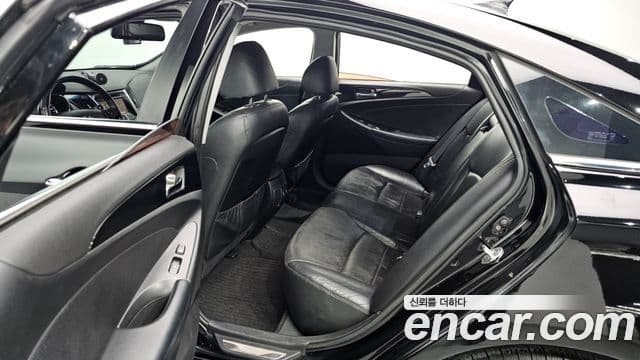 Hyundai YF Sonata люксовая версия, 2010 12