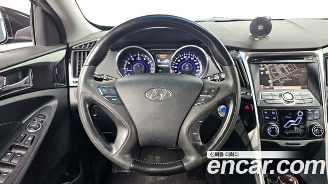 Hyundai YF Sonata люксовая версия, 2010 13