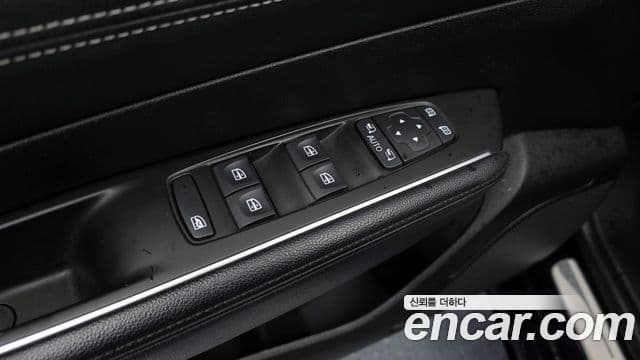 Renault Korea(Samsung) SM6 2.0 LPe LE (для людей с инвалидностью), 2016 11