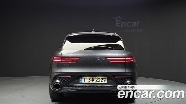 Genesis GV70, 2021 4