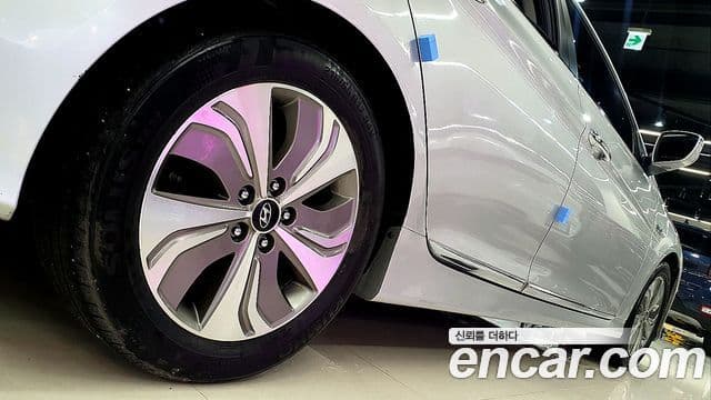 Hyundai Sonata гибрид Modern, 2014 7