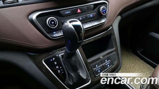 Hyundai The / новый New Grand Starex Exclusive, 2019 9