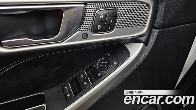 Ford Explorer 6세대 2.3 Limited 4WD, 2020 13