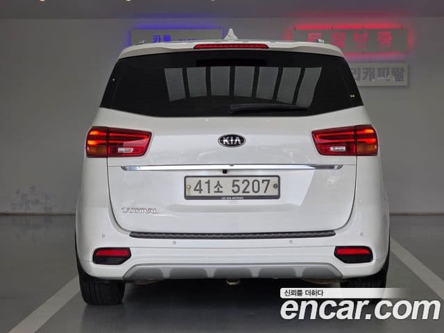 Kia The / новый New Carnival Noblesse, 2019 4