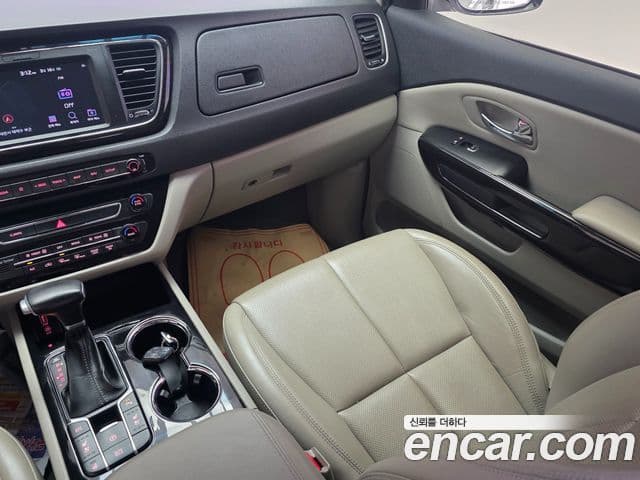 Kia The / новый New Carnival Noblesse, 2019 9