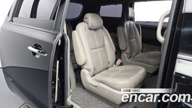 Kia All New Carnival Noblesse, 2016 12