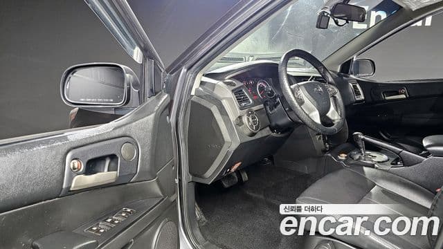 KG모빌리티(SsangYong) The / новый New Korando Sport Club, 2018 10