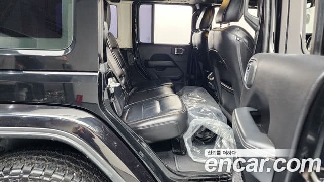 Jeep Wrangler (JL) 2.0 Overland Power top 4도어, 2021 12