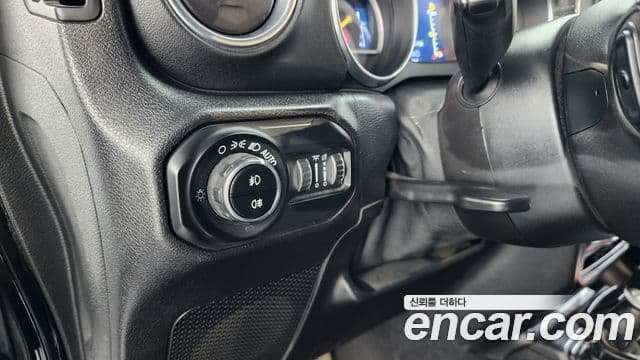 Jeep Wrangler (JL) 2.0 Overland Power top 4도어, 2021 14