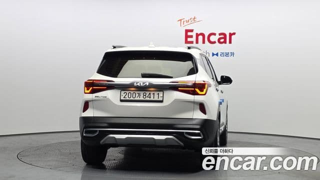 Kia Seltos Signature, 2023 4