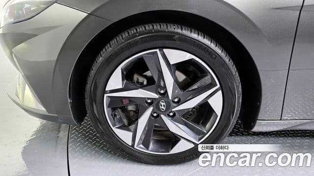 Hyundai Avante гибрид (CN7) Inspiration, 2021 все фото