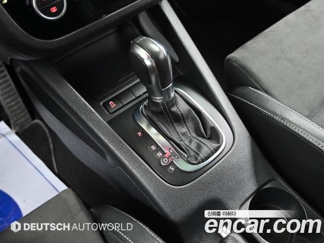 Volkswagen 시로코 2.0 TSI R, 2013 9