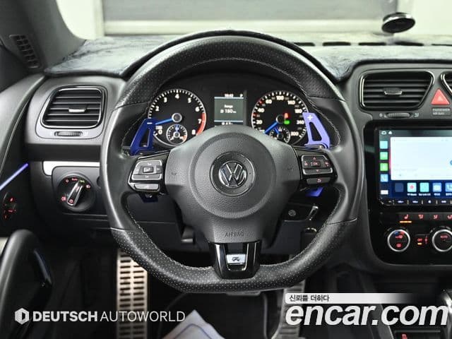 Volkswagen 시로코 2.0 TSI R, 2013 13