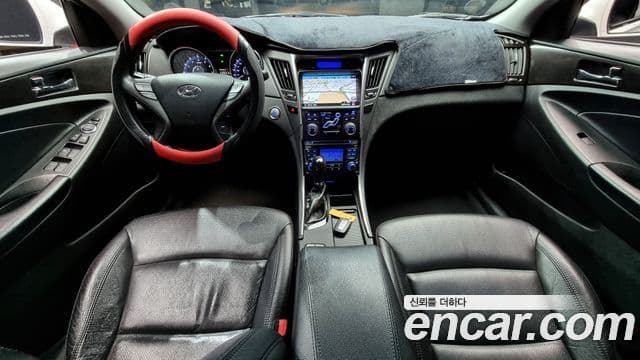 Hyundai YF Sonata Luxury, 2012 7