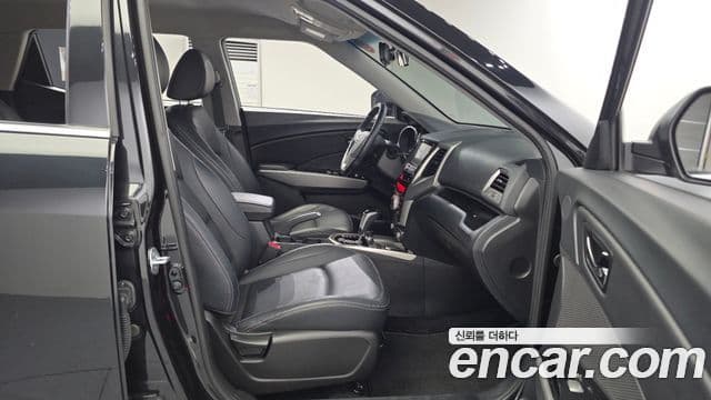 KG모빌리티(SsangYong) Tivoli дизель LX 2WD, 2016 12